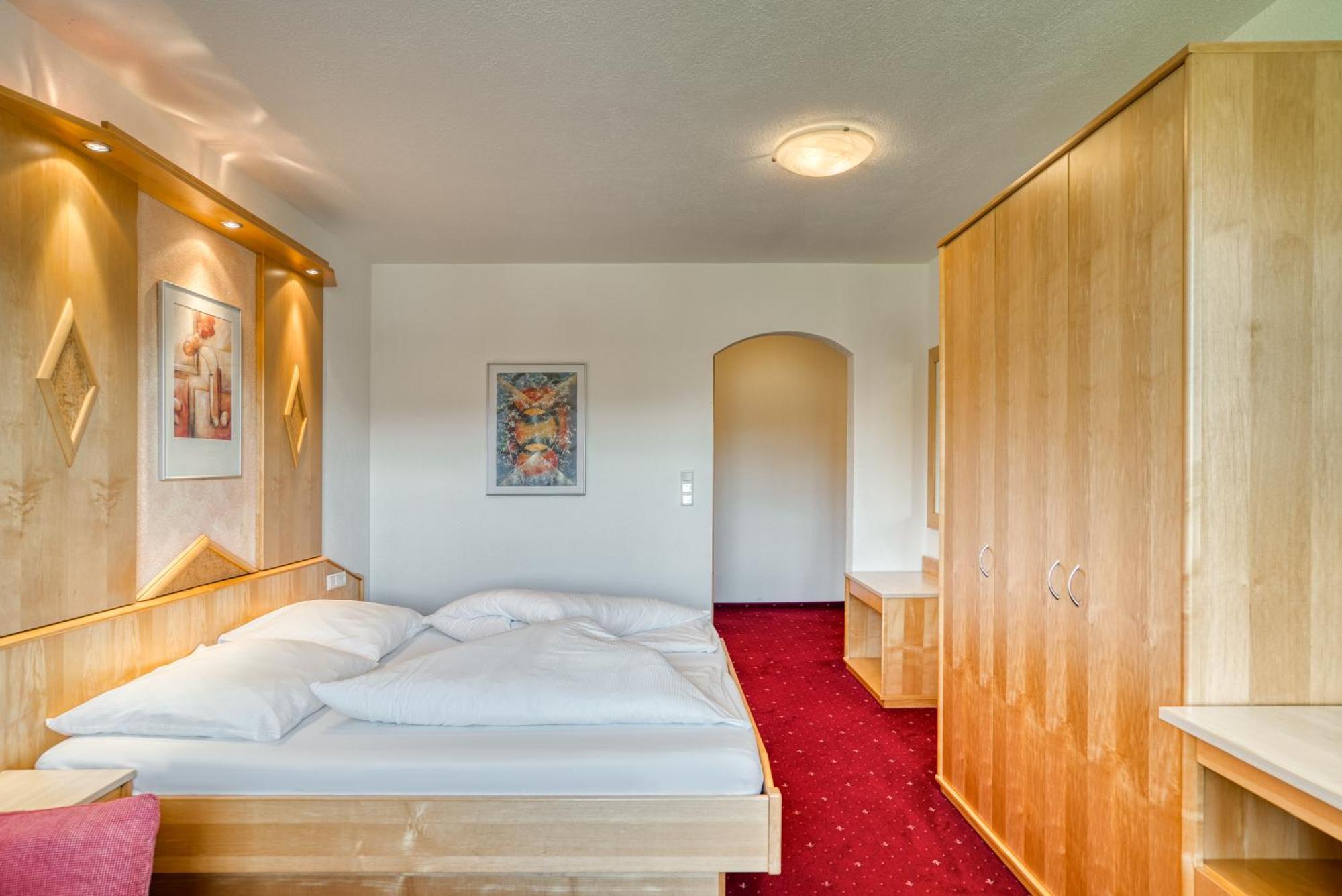 Hotel Alpen-Royal Jerzens Dış mekan fotoğraf